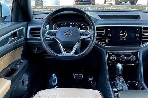2023 Volkswagen Atlas Cross Sport 3.6L V6 SEL Premium R-Line