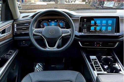 2024 Volkswagen Atlas 2.0T SE w/Technology 4MOTION