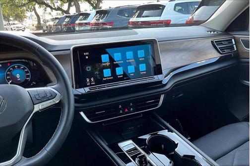 2024 Volkswagen Atlas 2.0T SE w/Technology 4MOTION