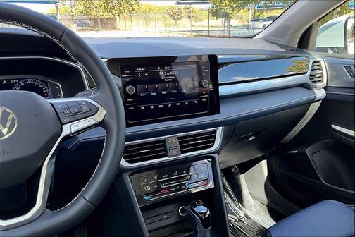 2025 Volkswagen Taos 1.5T SEL