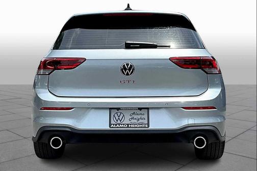 2025 Volkswagen Golf GTI 2.0T SE DSG