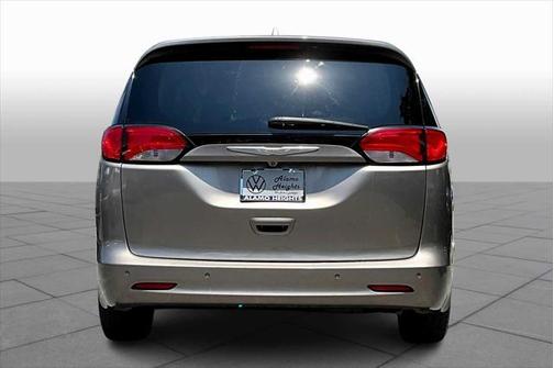 2018 Chrysler Pacifica LX