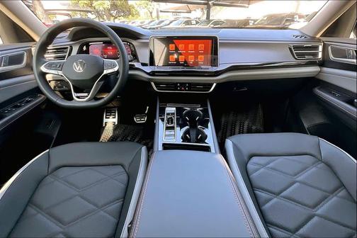 2026 Volkswagen Atlas 2.0T Peak Edition