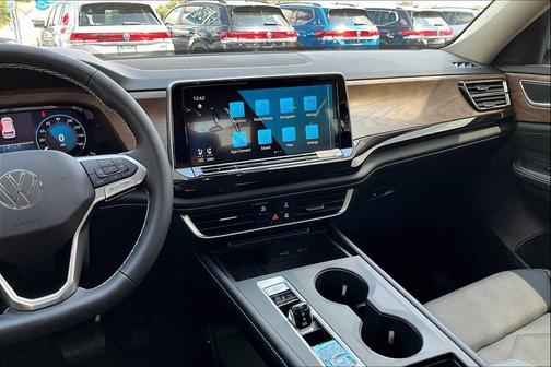 2026 Volkswagen Atlas 2.0T SE