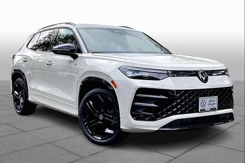 2026 Volkswagen Tiguan 2.0T SE R-Line Black