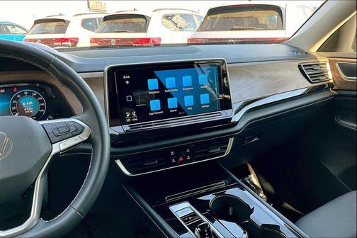 2024 Volkswagen Atlas 2.0T SE w/Technology 4MOTION