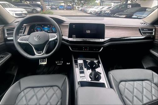 Avocado Green Pearl 2026 Volkswagen Atlas 2.0T SEL Premium R-Line 4MOTION
