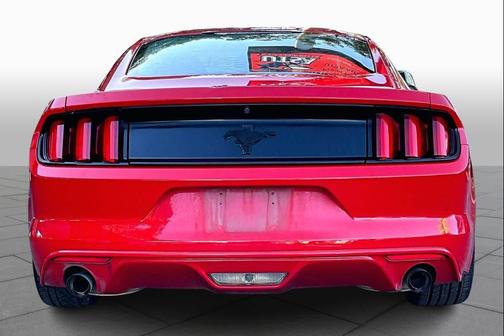 2017 Ford Mustang V6