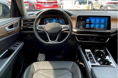 2024 Volkswagen Atlas 2.0T SE w/Technology 4MOTION