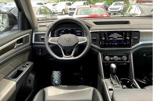2023 Volkswagen Atlas 3.6L SE w/Technology