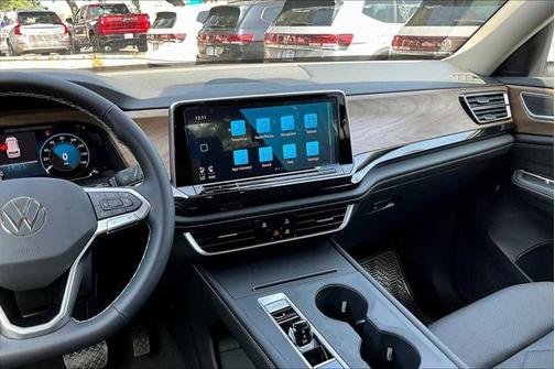 2025 Volkswagen Atlas 2.0T SE