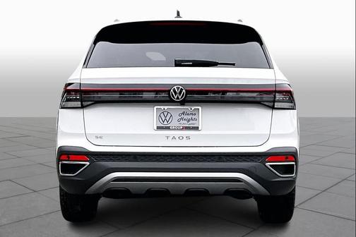 2026 Volkswagen Taos SE