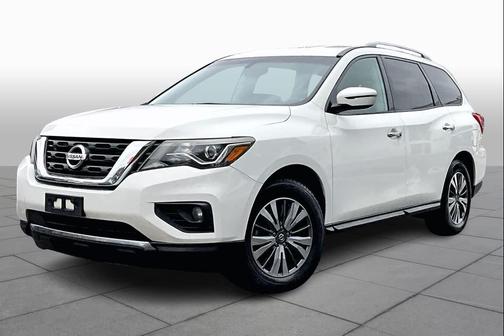 2017 Nissan Pathfinder SV