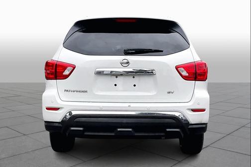 2017 Nissan Pathfinder SV