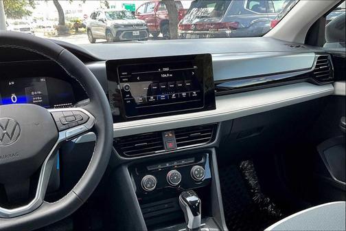 2025 Volkswagen Taos 1.5T S