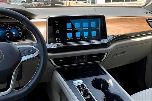 2025 Volkswagen Atlas 2.0T SE