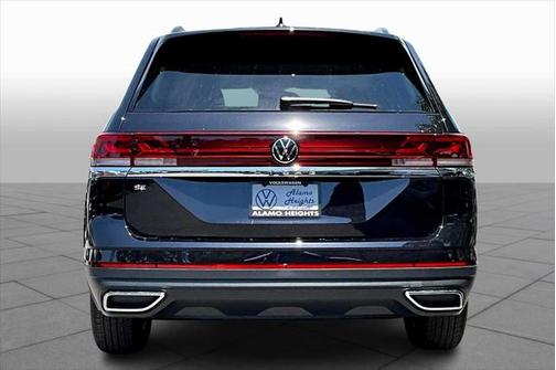 2025 Volkswagen Atlas 2.0T SE