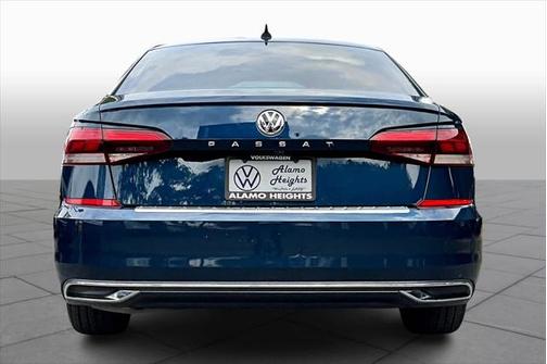 2022 Volkswagen Passat 2.0T SE