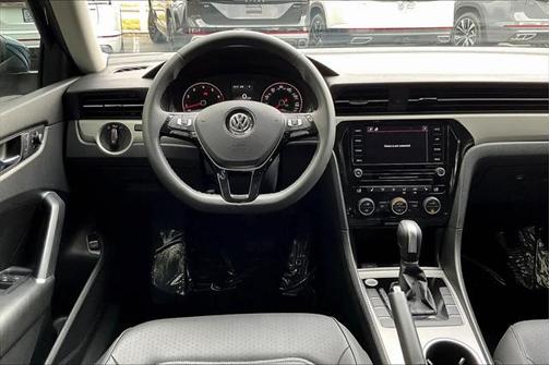 2022 Volkswagen Passat 2.0T SE