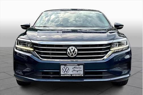 2022 Volkswagen Passat 2.0T SE