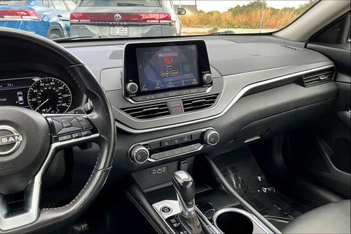 2024 Nissan Altima SR FWD