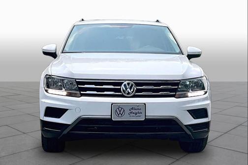 White Silver Metallic 2019 Volkswagen Tiguan 2.0T SE