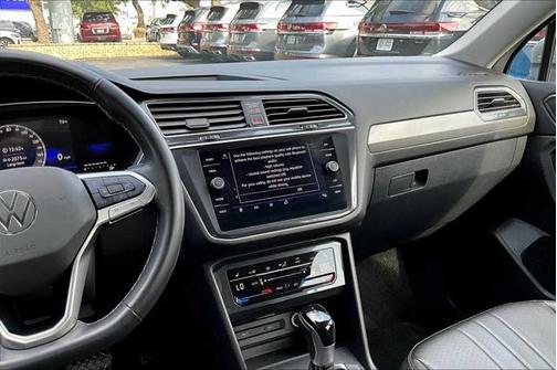 2024 Volkswagen Tiguan 2.0T SE