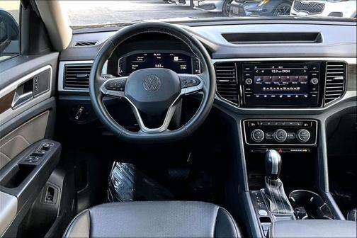 2022 Volkswagen Atlas 3.6L SE w/Technology