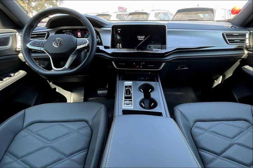 2026 Volkswagen Atlas Cross Sport 2.0T SE