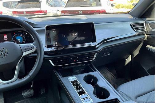 2026 Volkswagen Atlas Cross Sport 2.0T SE