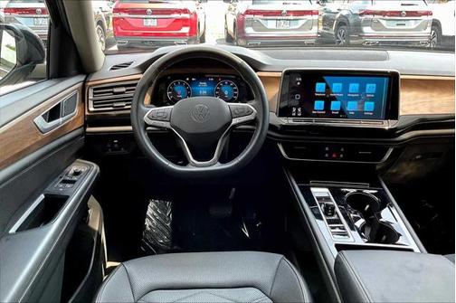 2024 Volkswagen Atlas 2.0T SE w/Technology 4MOTION