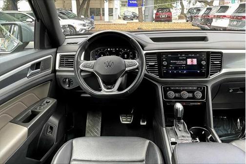 2022 Volkswagen Atlas Cross Sport 3.6L V6 SEL R-Line