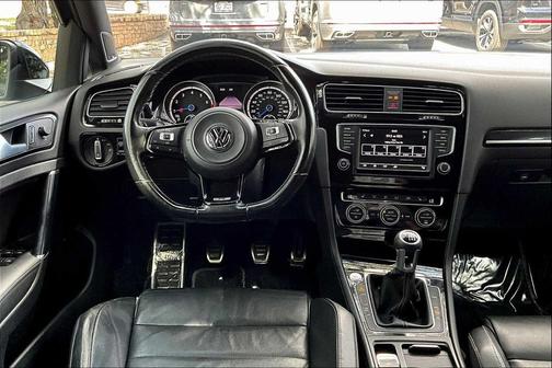 2016 Volkswagen Golf R 4-Door w/DCC & Navigation