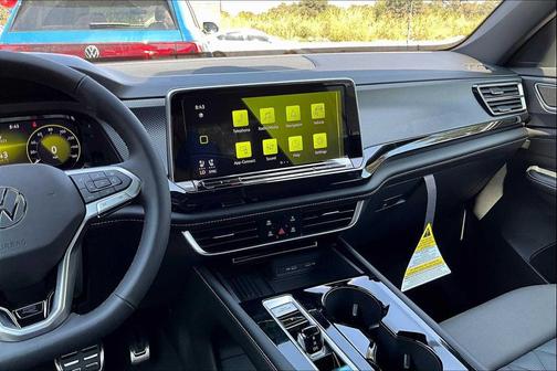 2026 Volkswagen Atlas Cross Sport 2.0T SEL Premium