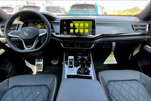 2026 Volkswagen Atlas Cross Sport 2.0T SEL Premium