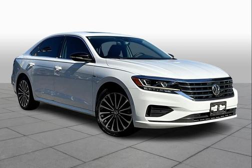 2022 Volkswagen Passat 2.0T Limited Edition