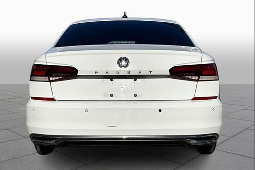 2022 Volkswagen Passat 2.0T Limited Edition