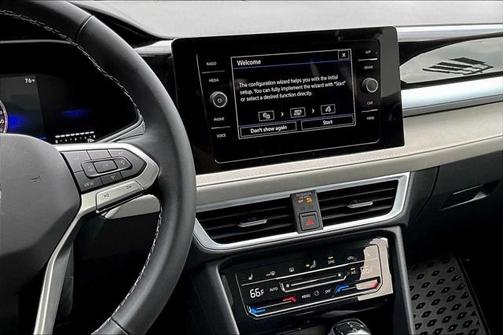 2025 Volkswagen Taos 1.5T SE