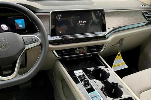 2025 Volkswagen Atlas 2.0T SEL