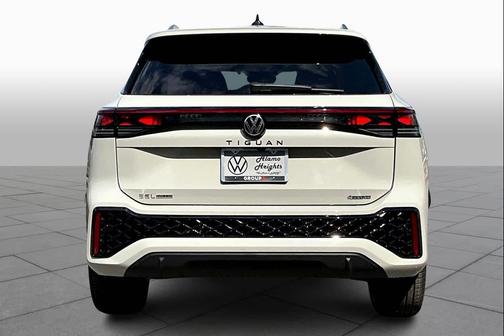 2026 Volkswagen Tiguan 2.0T SEL R-Line 4MOTION
