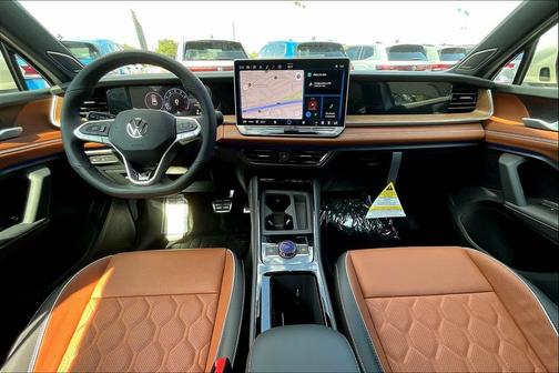 2026 Volkswagen Tiguan 2.0T SEL R-Line 4MOTION