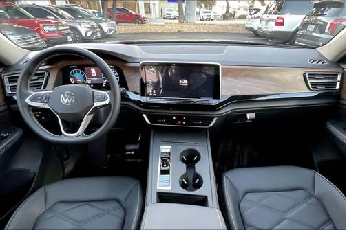 2025 Volkswagen Atlas 2.0T SE