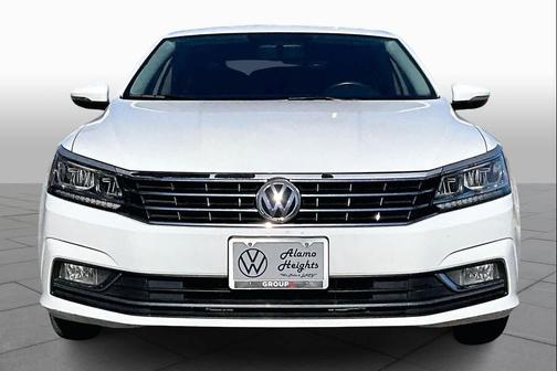 2016 Volkswagen Passat 1.8T SE