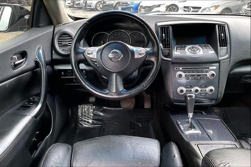2012 Nissan Maxima SV
