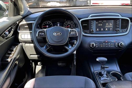 2019 Kia Sorento L