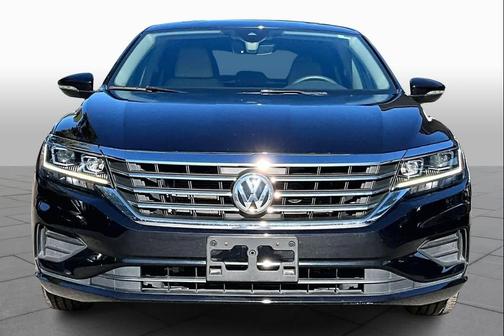 2022 Volkswagen Passat 2.0T SE