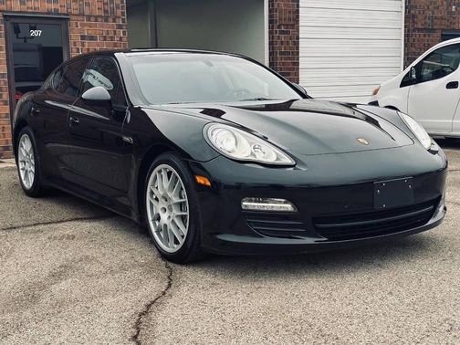 2011 Porsche Panamera 4