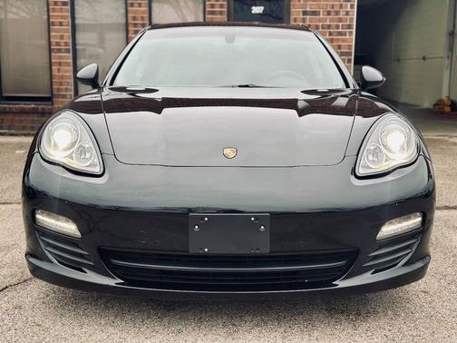 2011 Porsche Panamera 4