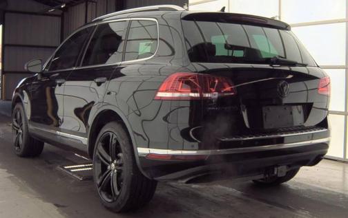 2017 Volkswagen Touareg V6 Executive