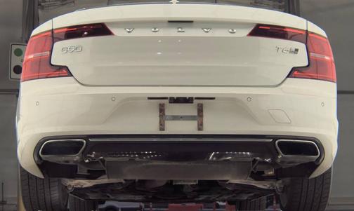 Crystal White Pearl 2017 Volvo S90 T6 Inscription